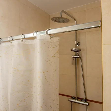 Pollux Apartment *